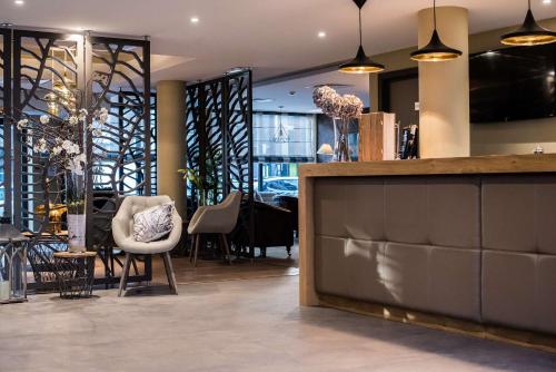 Le Lodge Brit Hotel Strasbourg Zenith - 로비