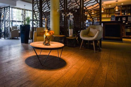 Le Lodge Brit Hotel Strasbourg Zenith - 바/라운지