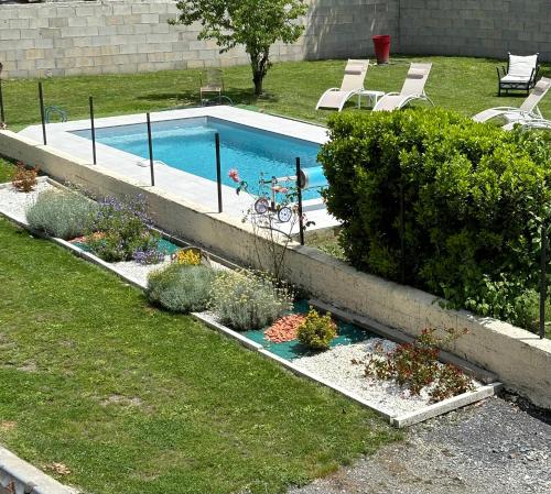 zahrada, La Maison d'hôtes LA PUYERRE (La Maison d'hotes LA PUYERRE) in Livron