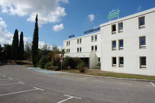 Brit Hotel Marseille Aeroport - 숙소 외관