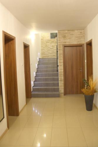 Guest House Vila Pod Lesom