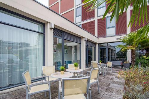 Brit Hotel Du Stade Rennes Ouest - image 11