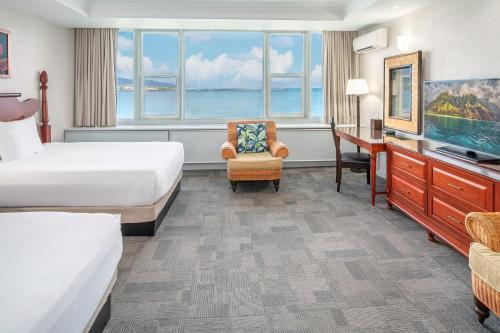 Maui Beach Hotel - image 11