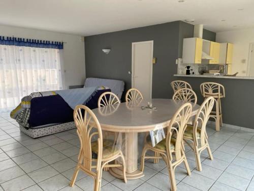 Villa proche océan à Montalivet les Bains Villa proche océan à Montalivet les Bains