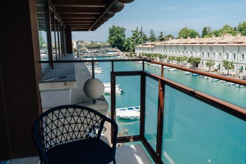C House Rooms Lake 3