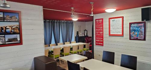 Brit Hotel Albi - image 11