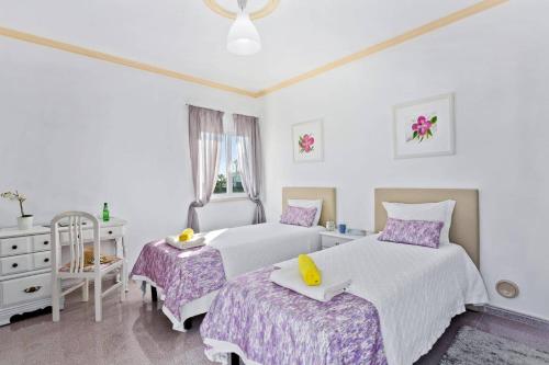 Villa Leonor by Villa Plus - image 5