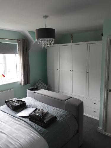Freda's Treasure "Abi's Room" in Par