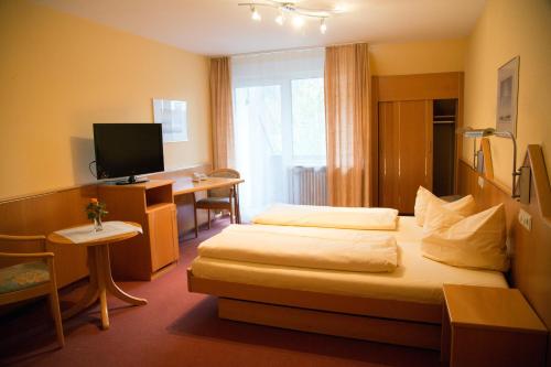 1 double bed