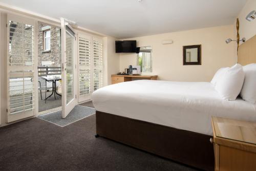 Ambleside Lake House - image 11