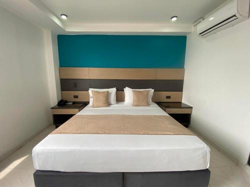 1 queen bed