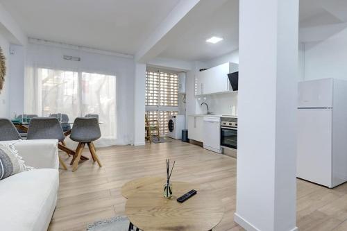 Modern & vibrant, URBAN holiday Flat, Фуэнхирола (фото 2)