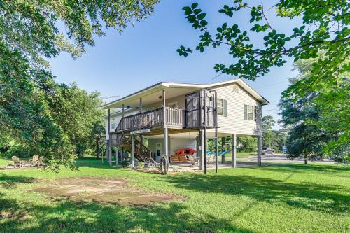 Pet-Friendly Bay St Louis Home with Dock! in Shoreline Park, USA
