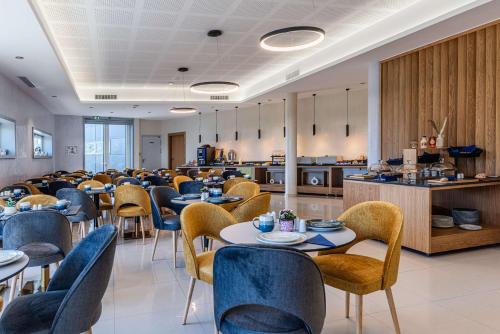 Їжа та напої, Brit Hotel Privilège Paris Rosny-sous-Bois (Brit Hotel Privilege Paris Rosny-sous-Bois) in Росні-су-Буа