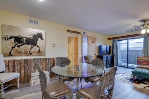 Fort Worth Home with Patio 5 Mi to Dtwn! in Westover Hills