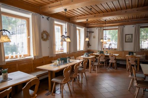 餐廳, 阿爾特維特酒店 (Hotel Gasthof Alter Wirt) in 法爾先特