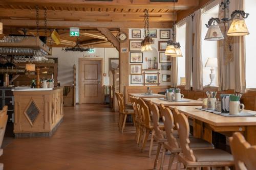 餐廳, 阿爾特維特酒店 (Hotel Gasthof Alter Wirt) in 法爾先特