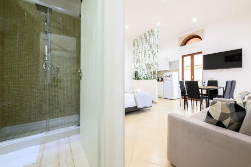 Giordano Suite Center 2