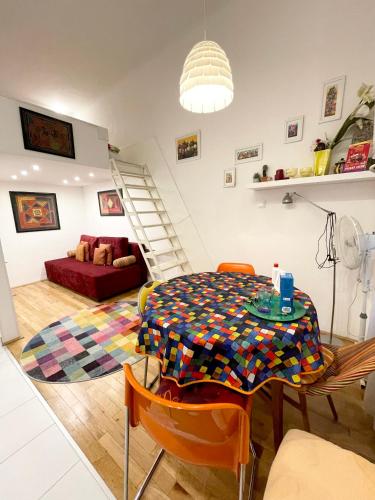 Rainbow Pearl Apartment at St Stephen' s Basilica, Budapešť (fotografie 6)
