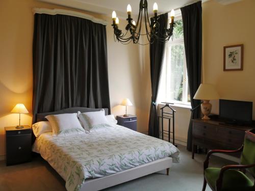 1 queen bed