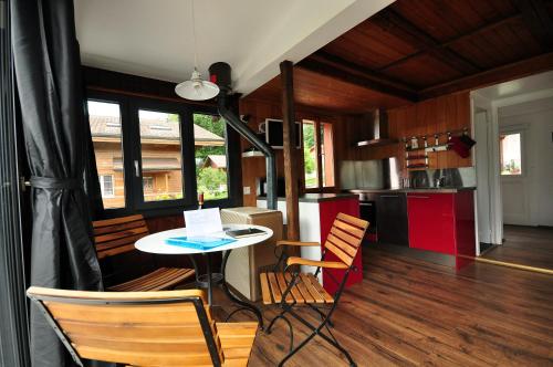 Kitchen, Lake View Chalet in Bonigen