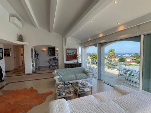 Facilities, Luxe et calme avec vue mer panoramique a Antibes in Maure