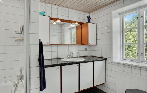 Bathroom, Lovely Home In Aabybro With Kitchen in Gjøl