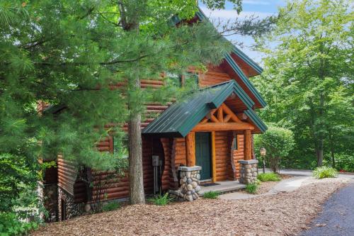 830 Mountain Cabin - image 10