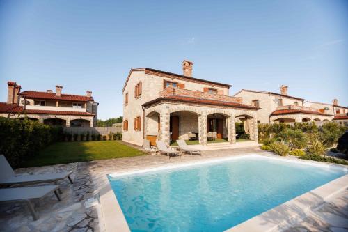 Villa with Private Pool image 10