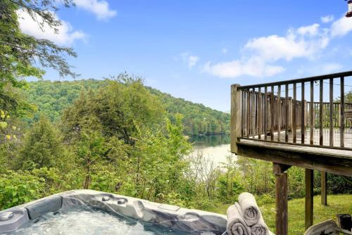 Lac Laurel Access Spa & Nature in Wentworth-Nord (QC)