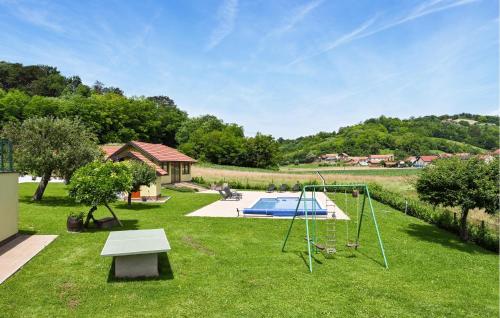 Peldbaseins, Amazing Home In Donja Pacetina in Sv. Kriz Zacretje