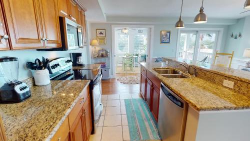 Captains Watch 15 by Tybee Beach Vacation Rentals Captains Watch 15 by Tybee Beach Vacation Rentals
