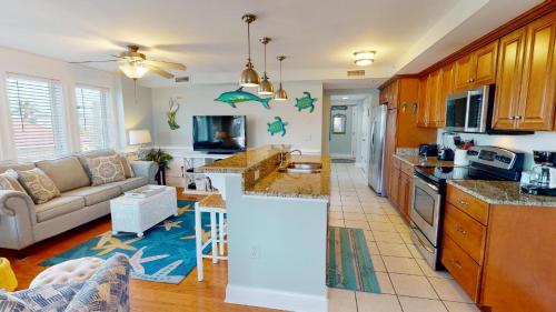 Captains Watch 15 by Tybee Beach Vacation Rentals Captains Watch 15 by Tybee Beach Vacation Rentals