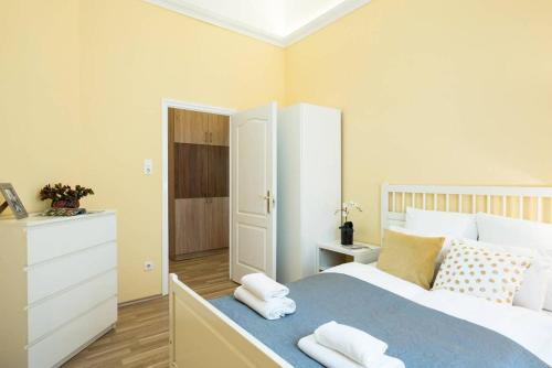 Ultra Central - Next to the Synagogue - Air Conditioning - image 8