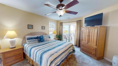 Dolphin Watch 01 by Tybee Beach Vacation Rentals Dolphin Watch 01 by Tybee Beach Vacation Rentals