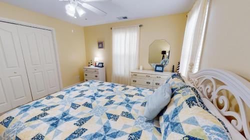 Dolphin Watch 01 by Tybee Beach Vacation Rentals Dolphin Watch 01 by Tybee Beach Vacation Rentals
