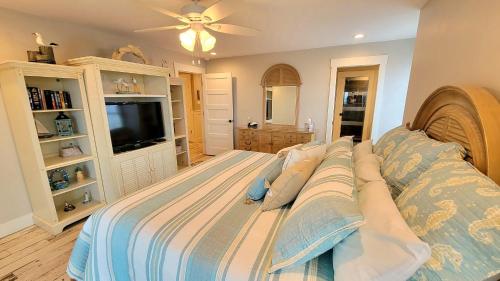 Dolphin Watch 09 by Tybee Beach Vacation Rentals Dolphin Watch 09 by Tybee Beach Vacation Rentals