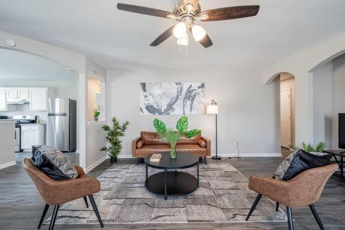 7862 Cozy 3BR Air Hockey downtown holiday home in Cypress, USA