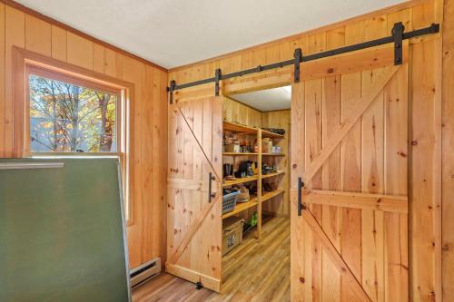 110 Northridge Ln by Carolina Stays in Beech Mountain, USA