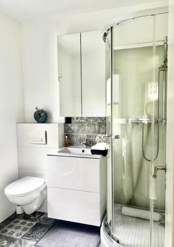 Studio 104- Free PARKING onsite -Private entrance in Laugardalur