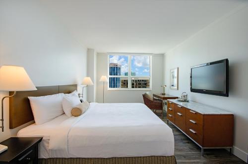 1 queen bed