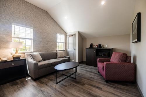 Normandy Farm Hotel & Conference Center - image 37