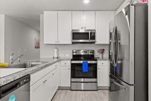 Fun Games and Spacious 4Bed House 3 ML to Lackland AFB close to SeaWorld in San Antonio, USA