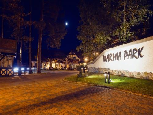 Warmia Park - Tap to explore photos
