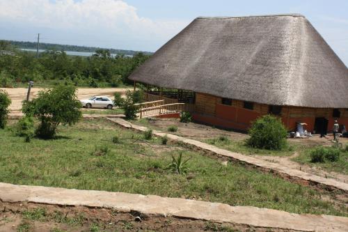 Bulbul safaris Lodge