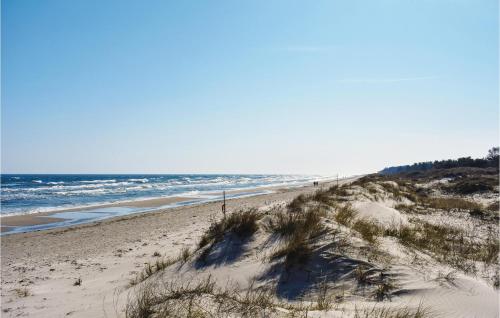 Hotellet från utsidan, 0-Bedroom Holiday Home In Borrby in Simrishamn