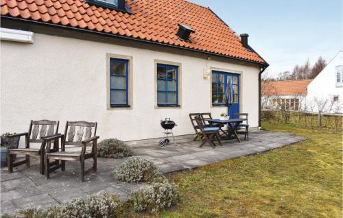 Hotellet från utsidan, 0-Bedroom Holiday Home In Borrby in Simrishamn