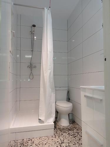 Standard Double Room Center City, Barcelona (photo 9)