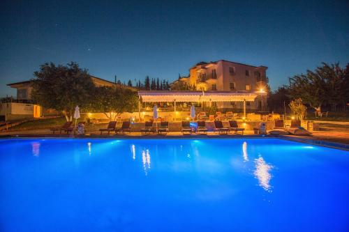 Tselikas Hotel, Kozani bei Polýdendron