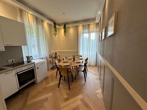 Book-A-Room City Apartment - image 14